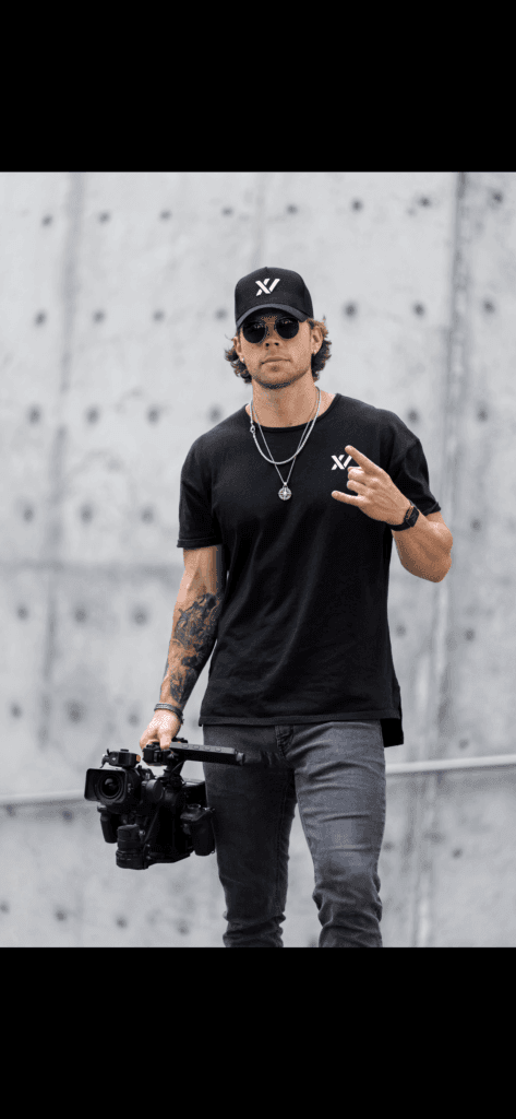 Chris Hinckley profile